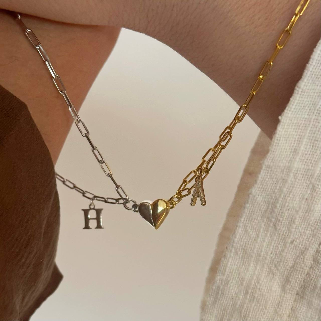 MIKNATISLI KALP HARFLİ ÇİFT BİLEKLİK | 925 GÜMÜŞ