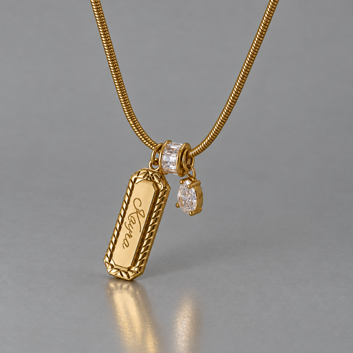 Kişiye Özel Baget Taşlı Plaka Charm Kolye – Jeweliay Jewelry – 01