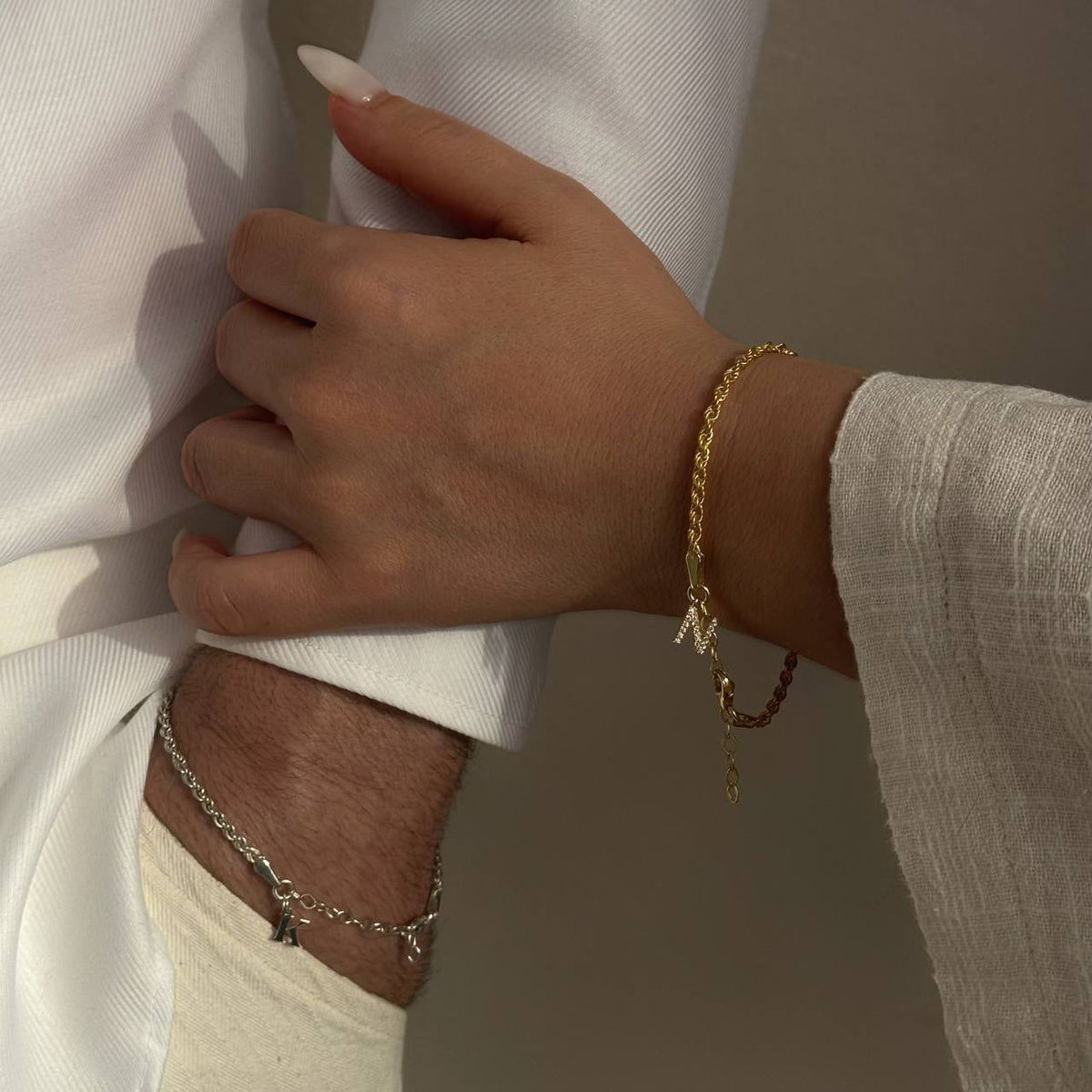 Kişiye Özel Harf Sallantılı Halat Zincir Çift Bilekliği | 925 Ayar Gümüş – Jeweliay Jewelry – 7