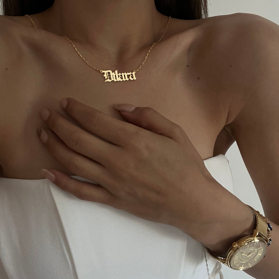 Kişiye Özel İsim Yazılı Old English Font Kolye | 925 Ayar Gümüş – Jeweliay Jewelry – 4