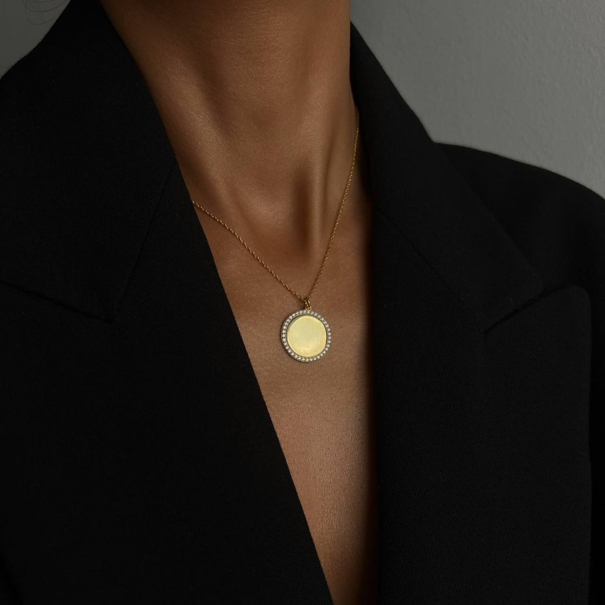 Kişiye Özel İsim Yazılı Zirkon Taşlı Çerçeve Kolye | 925 Ayar Gümüş – Jeweliay Jewelry – 4