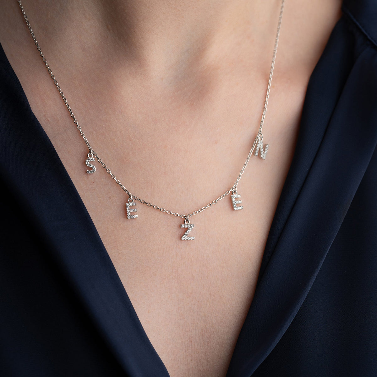 Kişiye Özel İsim Yazılı Zirkon Taşlı Sallantılı Kolye | 925 Ayar Gümüş – Jeweliay Jewelry – 11