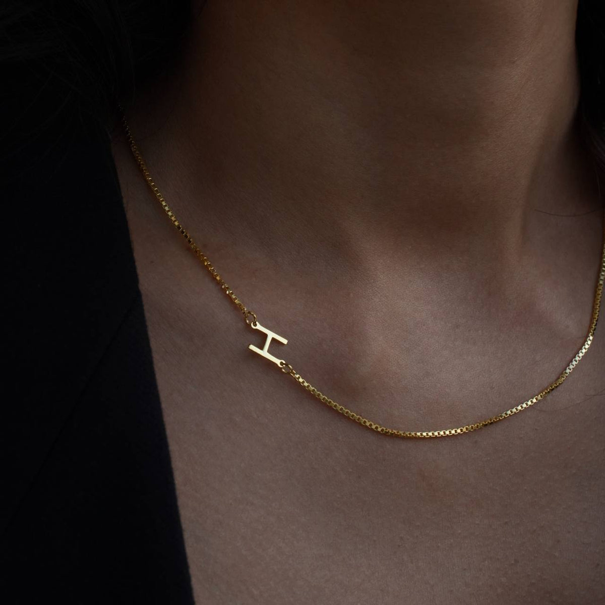 Kişiye Özel Köprücük Harf Küp Zincir Kolye | 925 Ayar Gümüş – Jeweliay Jewelry – 5