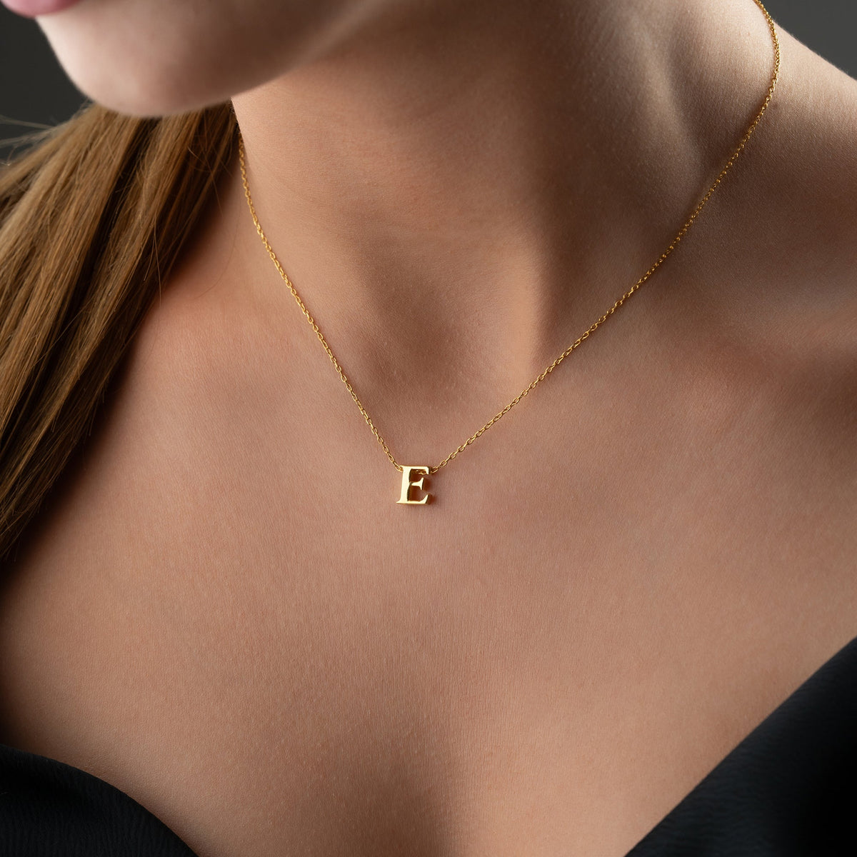 Kişiye Özel Minimal Harf Tasarım Kolye | 925 Ayar Gümüş – Jeweliay Jewelry – 4